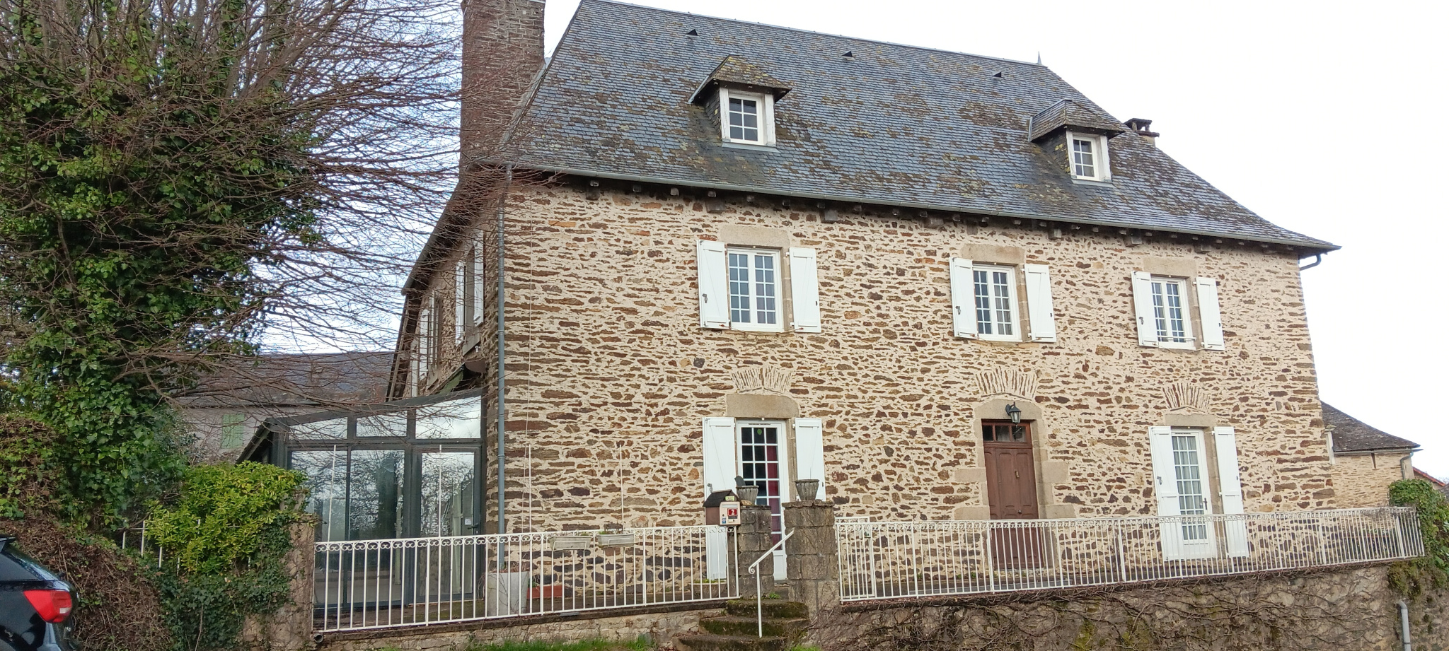 Au coeur d'un agréable petit bourg Corrézien, à 10 minutes de